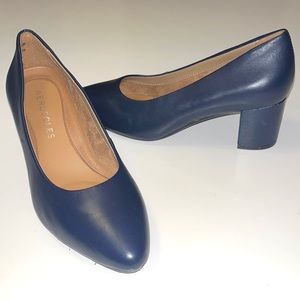 Aerosoles Silver Star Pump | navy blue women’s shoe size 6